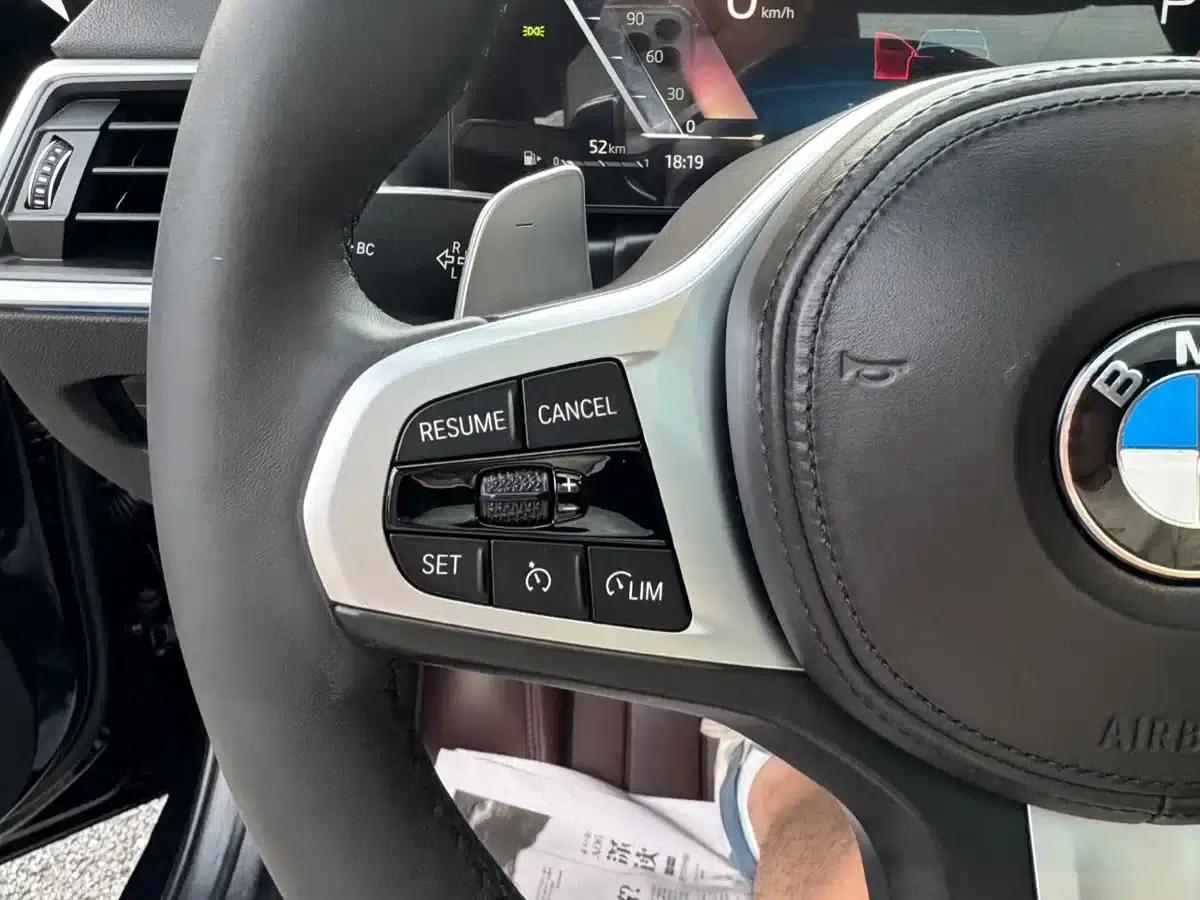 2023 BMW 3 Series 325Li M Sport Shadow Edition — миниатюра 15