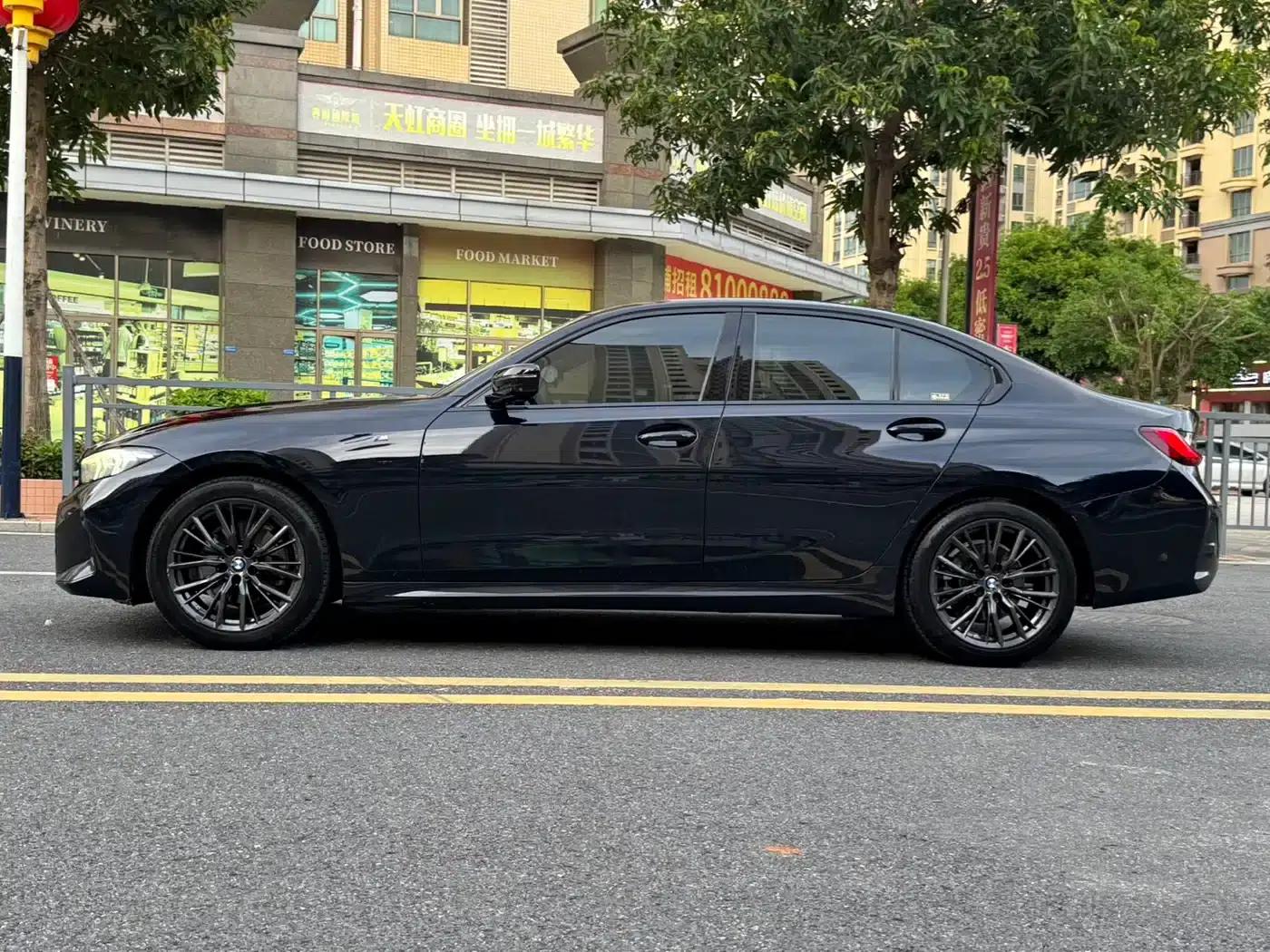 2023 BMW 3 Series 325Li M Sport Shadow Edition — миниатюра 28