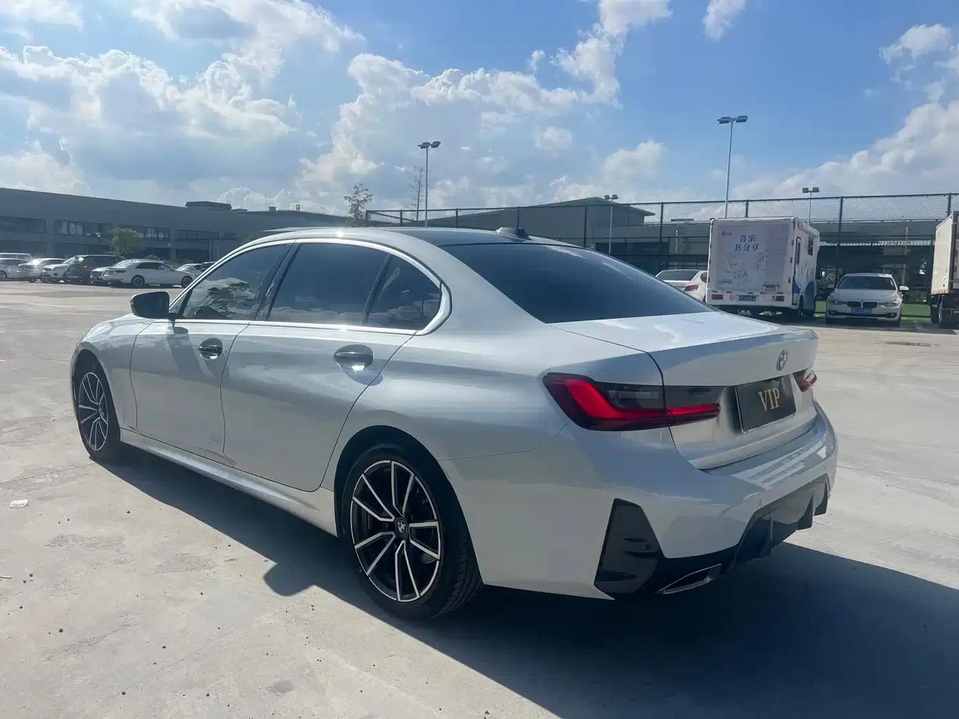 2023 BMW 3 Series 320Li M Sport Package — миниатюра 9