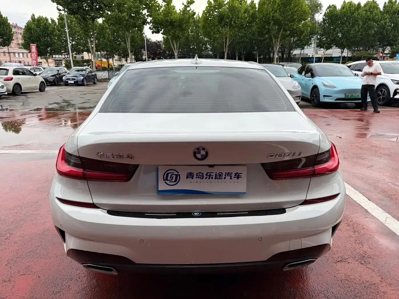 2022 BMW 3 Series 320Li M Sport Package — миниатюра 5