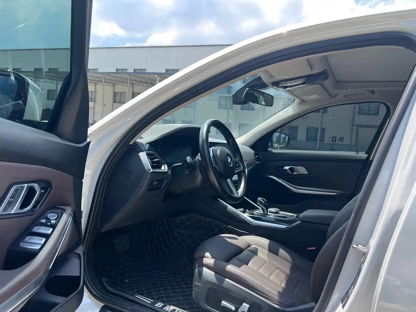 2021 BMW 3 Series 325Li M Sport Package — миниатюра 4