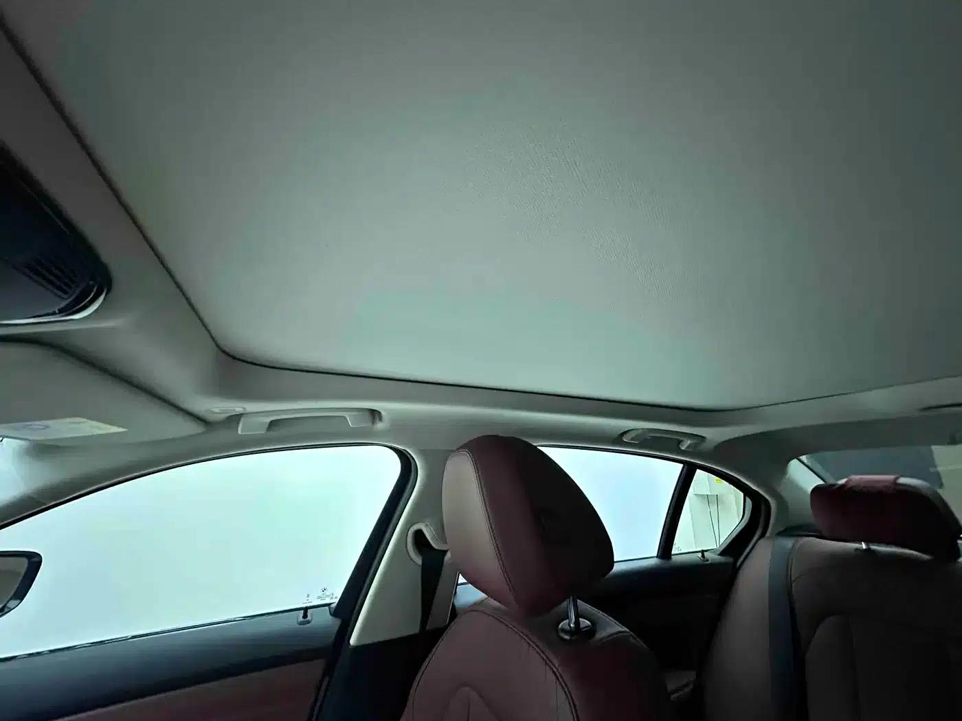 2023 BMW 3 Series 320Li M Sport Package — миниатюра 12