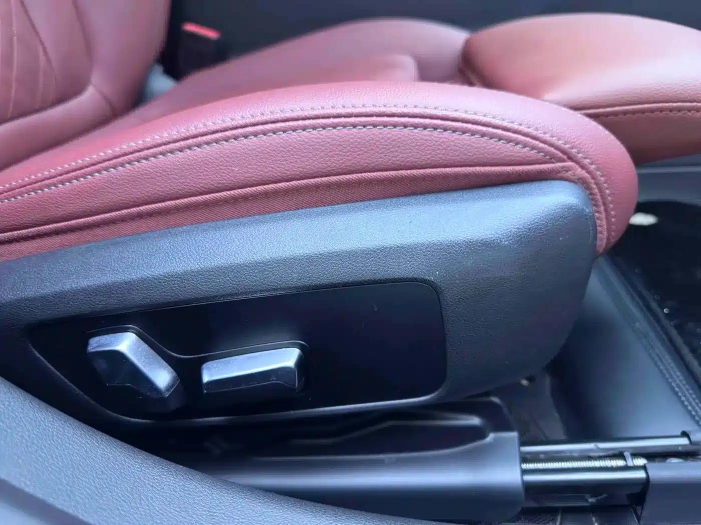 2023 BMW 3 Series 320Li M Sport Package — миниатюра 16
