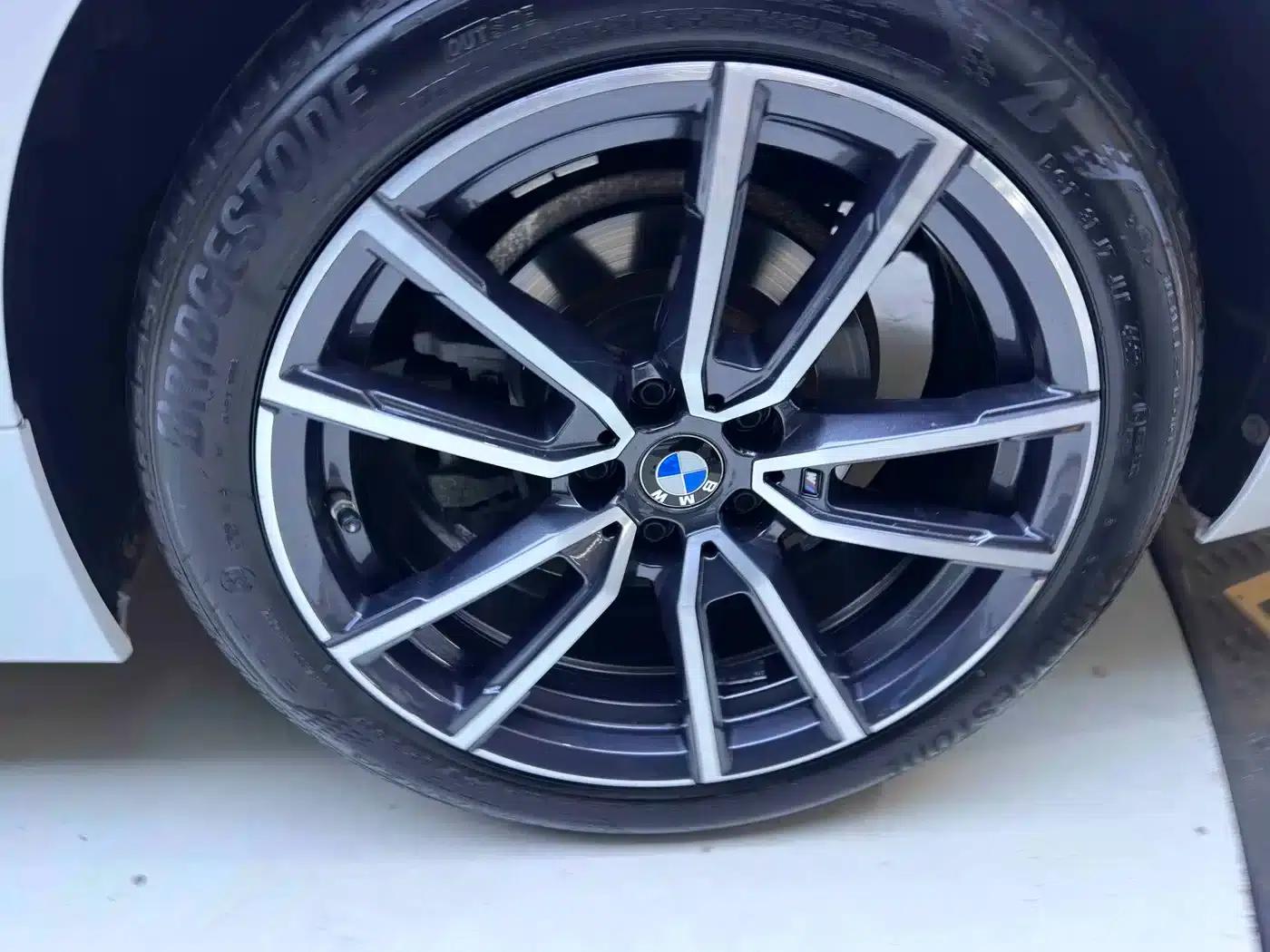 2023 BMW 3 Series 320Li M Sport Package — миниатюра 19