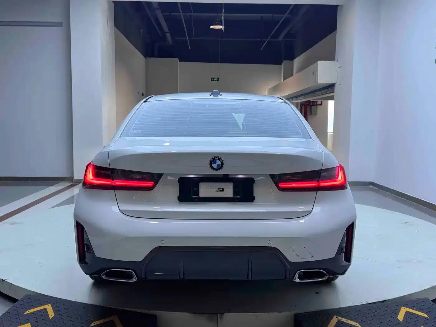 2023 BMW 3 Series 320Li M Sport Package — миниатюра 5
