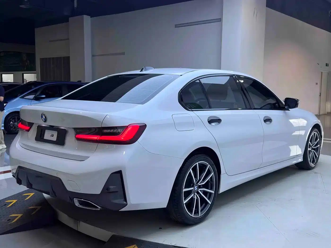 2023 BMW 3 Series 320Li M Sport Package — миниатюра 6