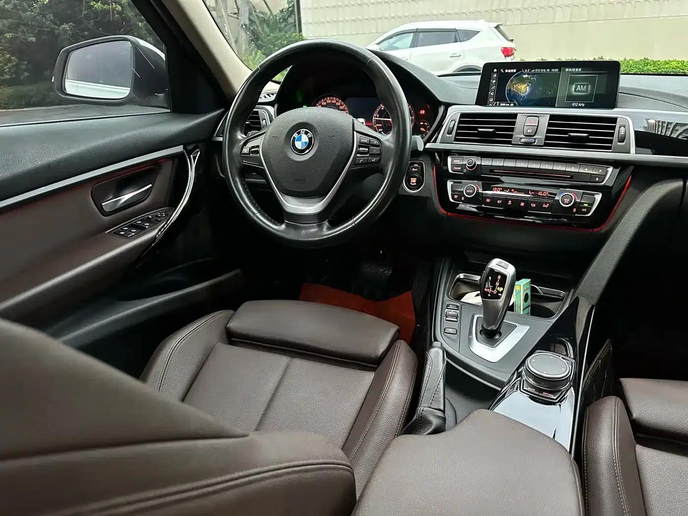 BMW 3 Series 2019 320Li Fashion Edition — миниатюра 8
