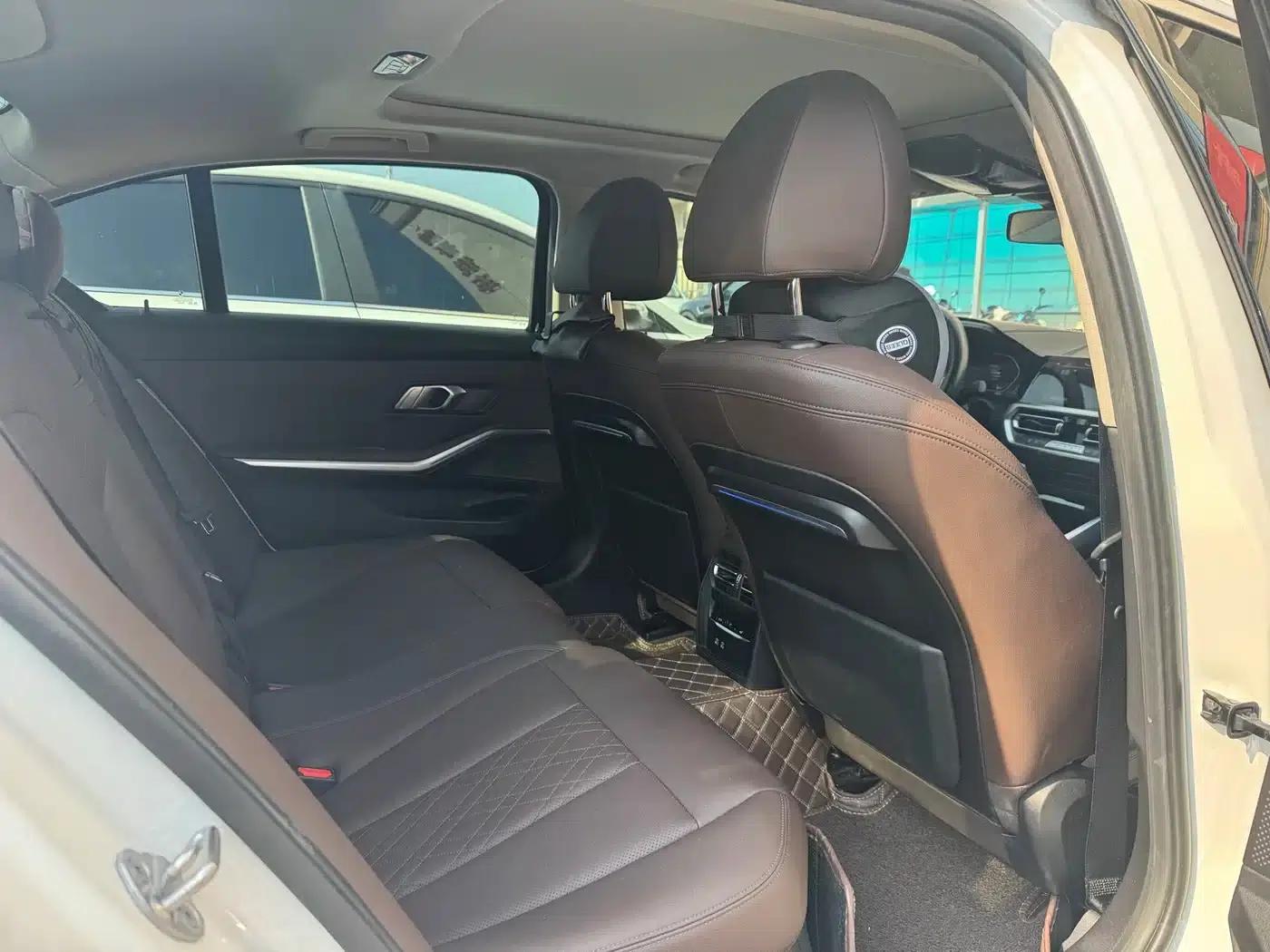 2022 BMW 3 Series 325Li M Sport Package — миниатюра 4