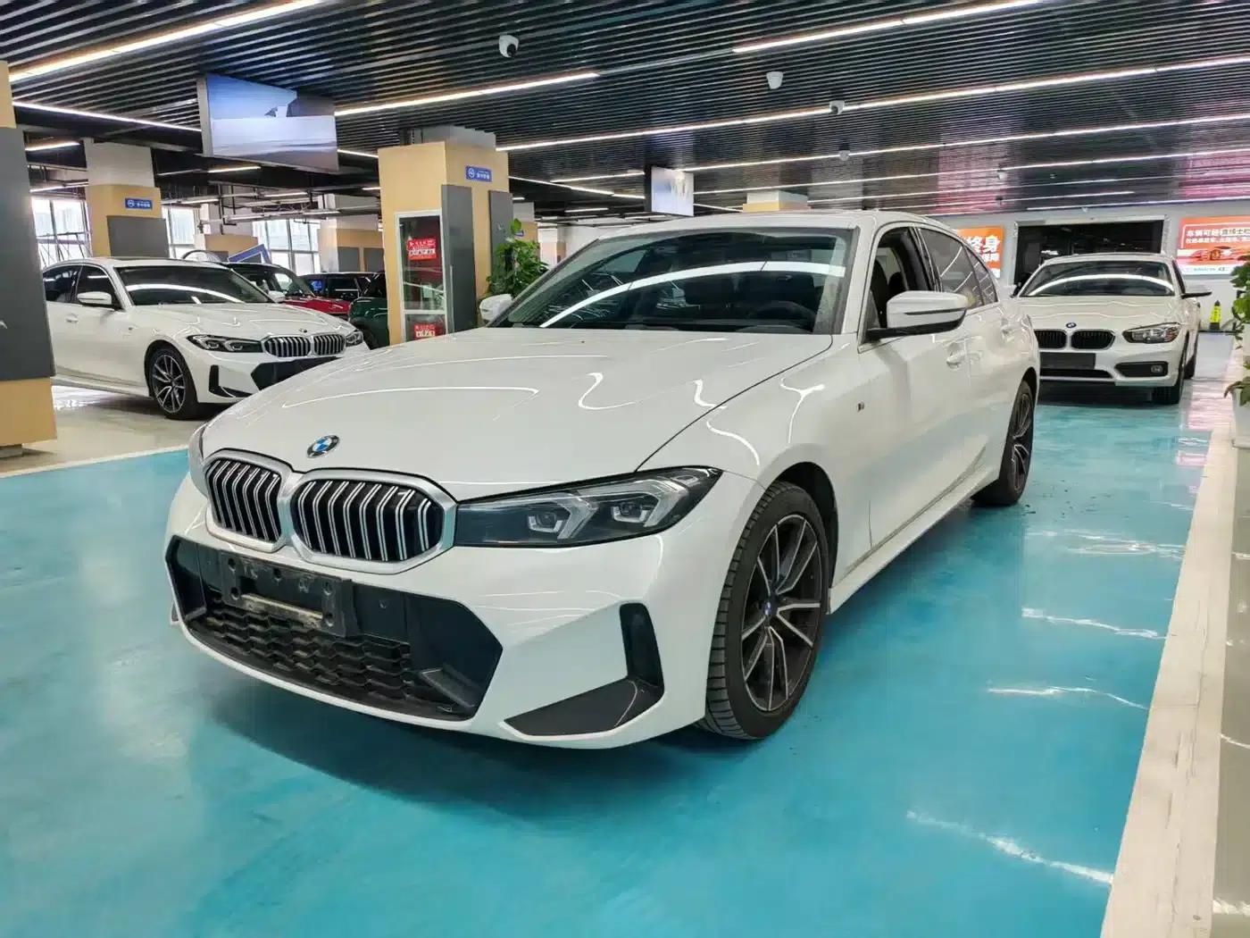2023 BMW 3 Series 320Li M Sport Package — миниатюра 1