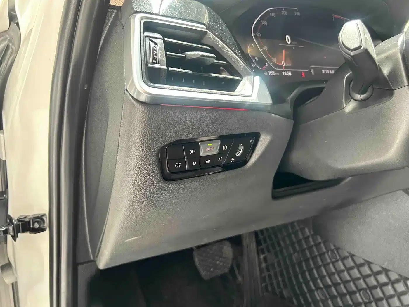 2020 BMW 3 Series 320i Sport Package — миниатюра 13