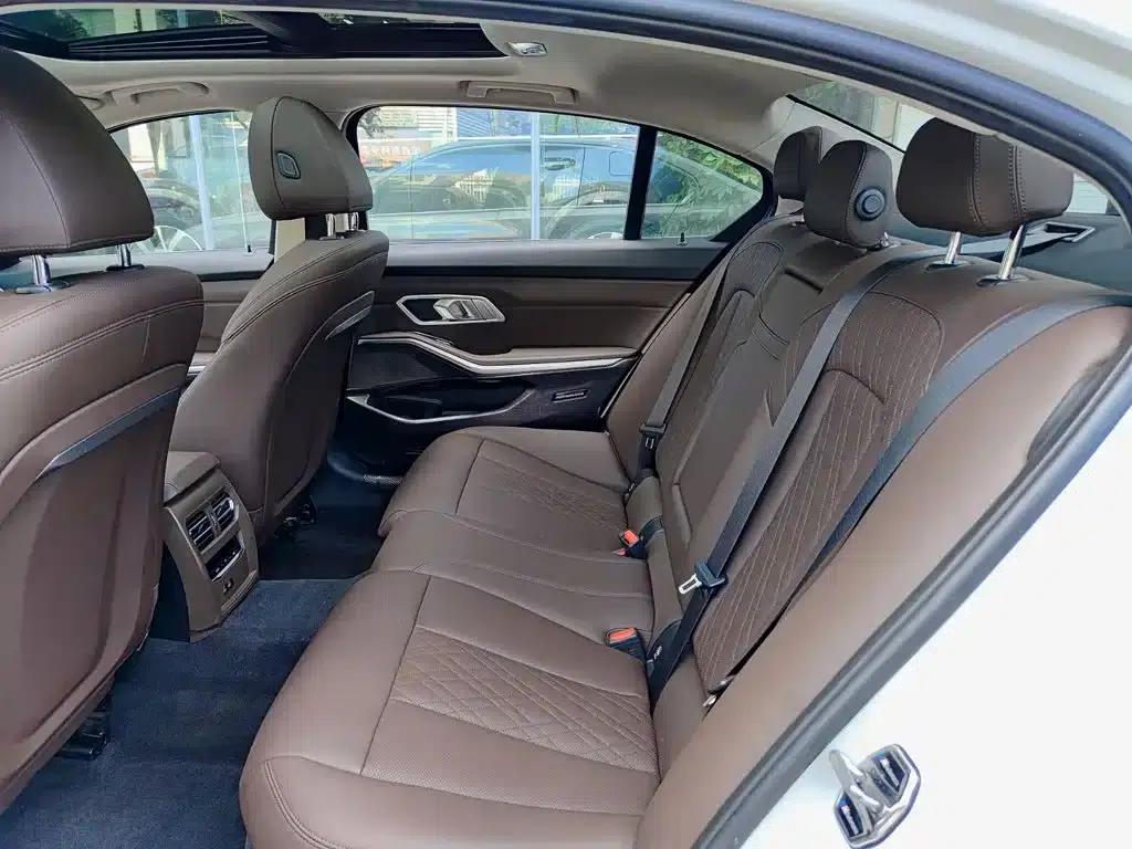 2024 BMW 3 Series 325Li M Sport Package — миниатюра 8
