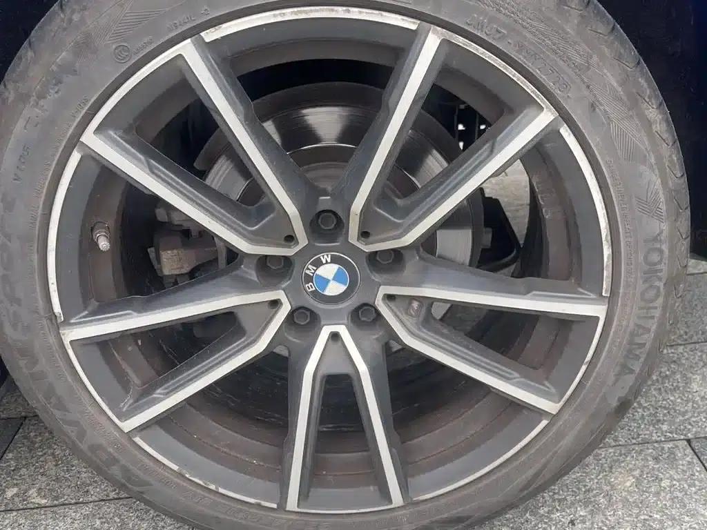 2020 BMW 3 Series 325Li M Sport Package — миниатюра 16