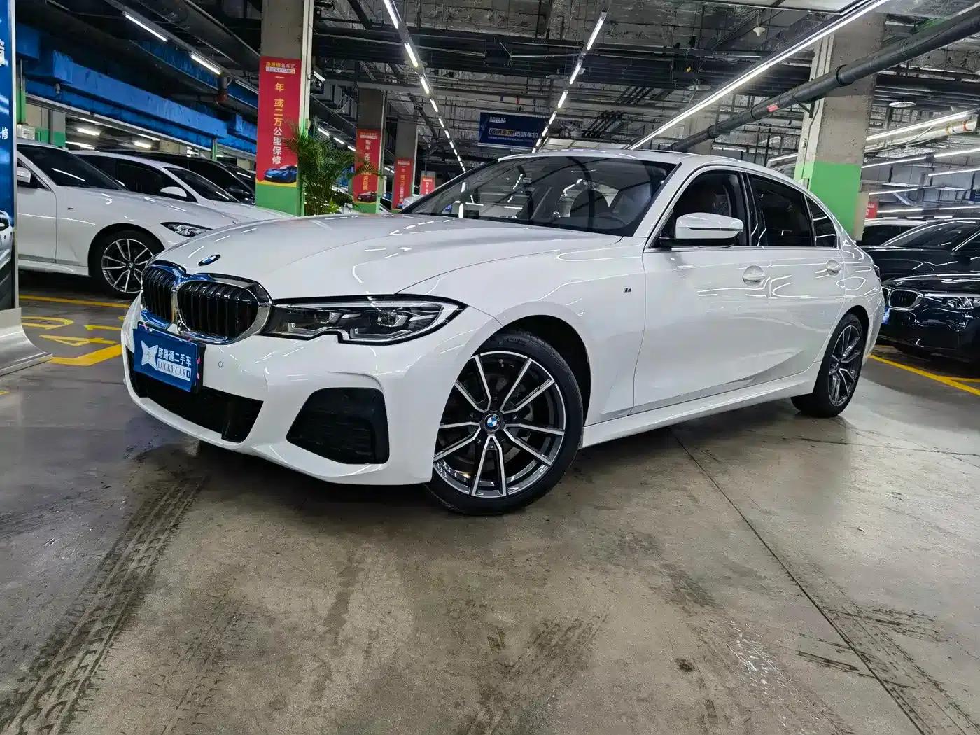 2021 BMW 3 Series 320Li M Sport Package — миниатюра 1