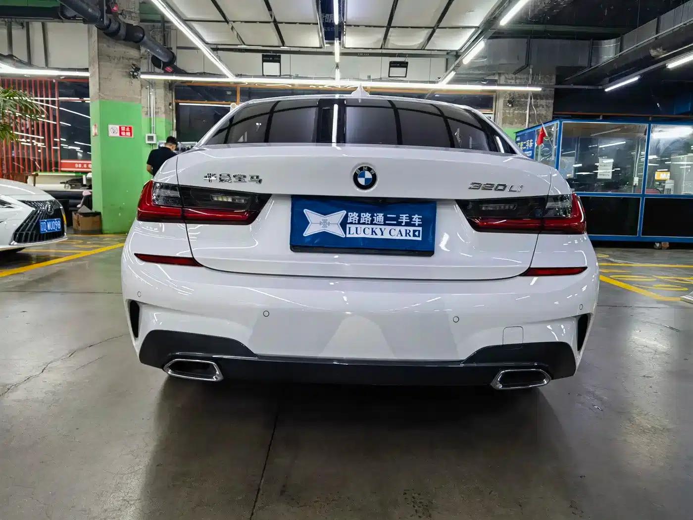 2021 BMW 3 Series 320Li M Sport Package — миниатюра 5