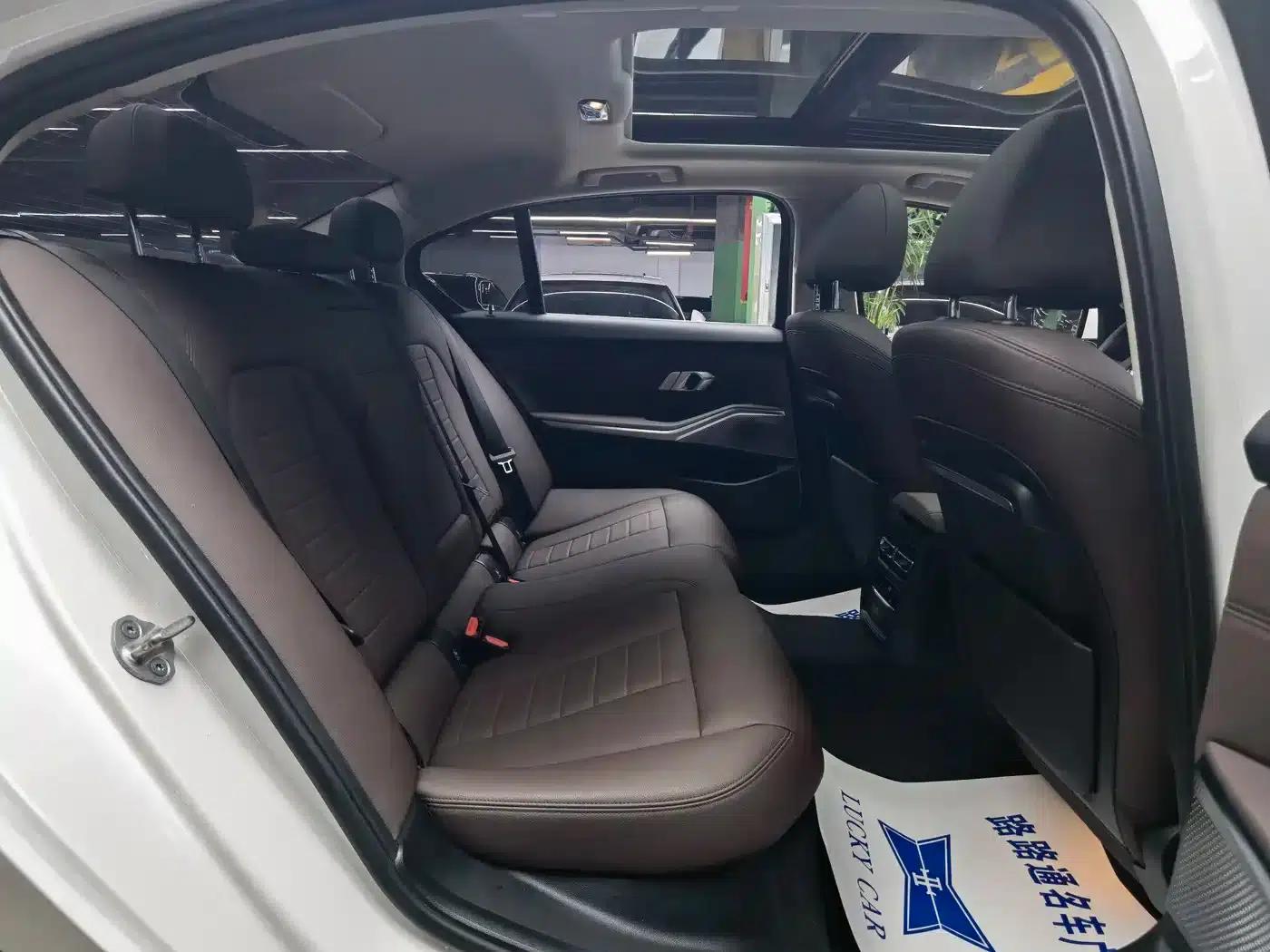 2021 BMW 3 Series 320Li M Sport Package — миниатюра 9