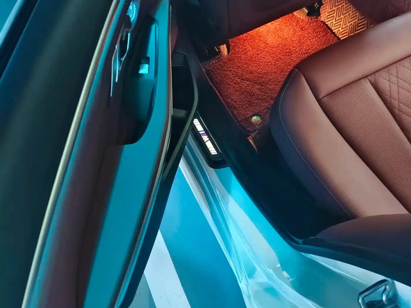 2023 BMW 3 Series 325Li M Sport Package — миниатюра 10