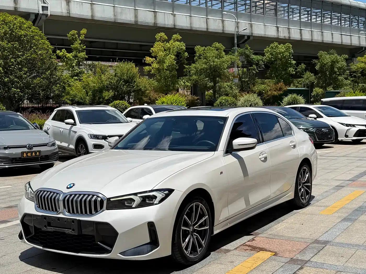 2023 BMW 3 Series 320Li M Sport Package — миниатюра 1