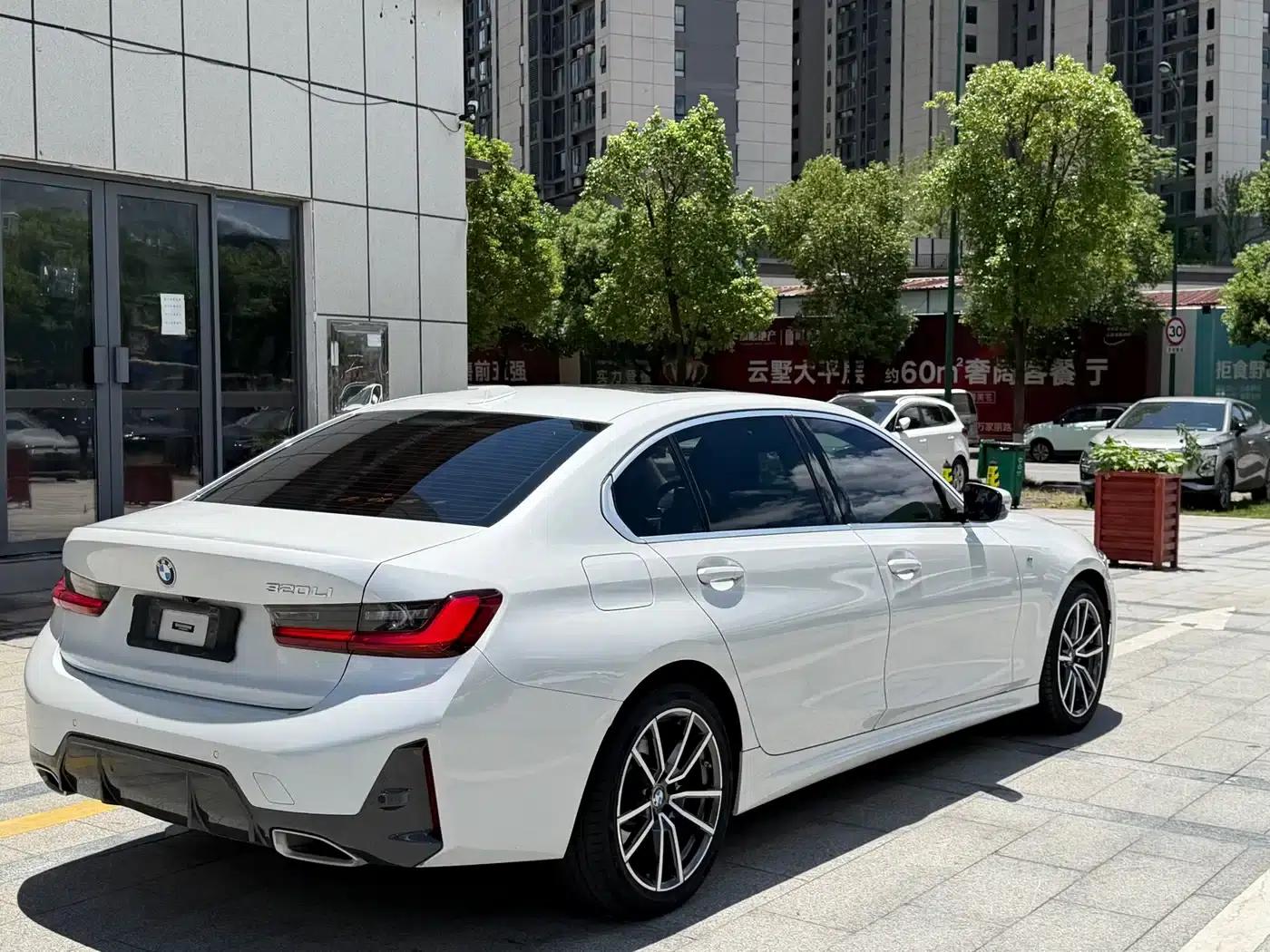 2023 BMW 3 Series 320Li M Sport Package — миниатюра 13