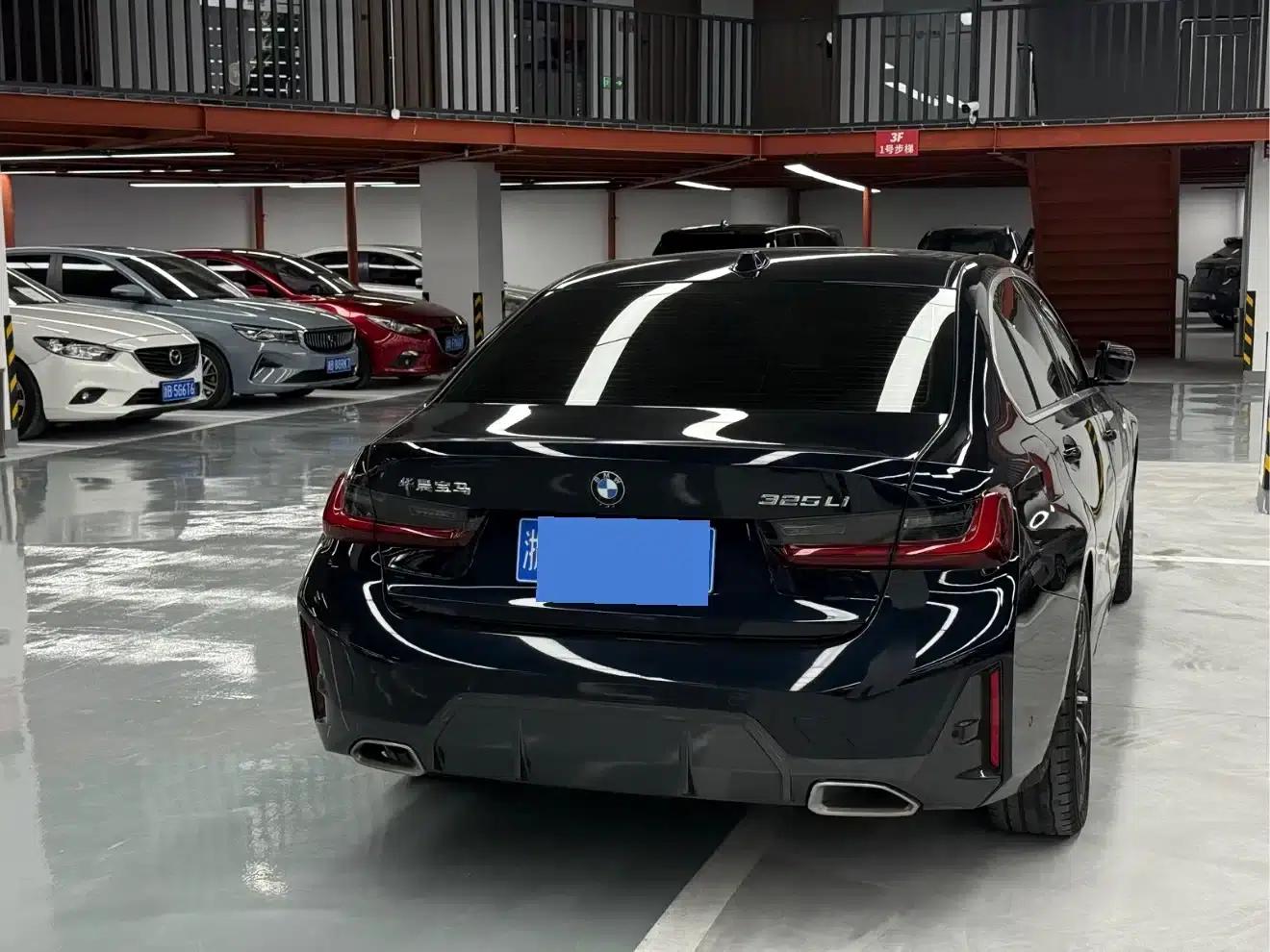 2025 BMW 3 Series 325i M Sport Package — миниатюра 9