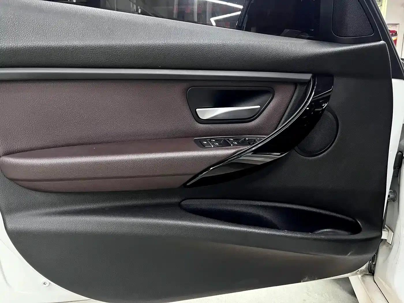 2018 BMW 3 Series 320Li Leading M Sport Package — миниатюра 18