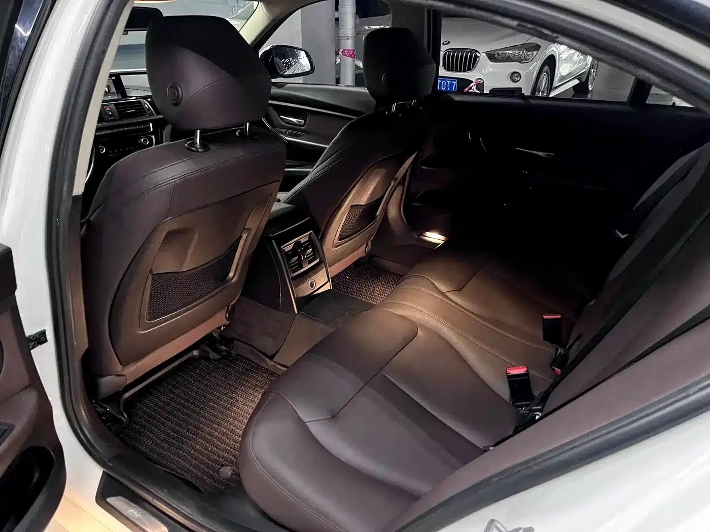 2018 BMW 3 Series 320Li Leading M Sport Package — миниатюра 9