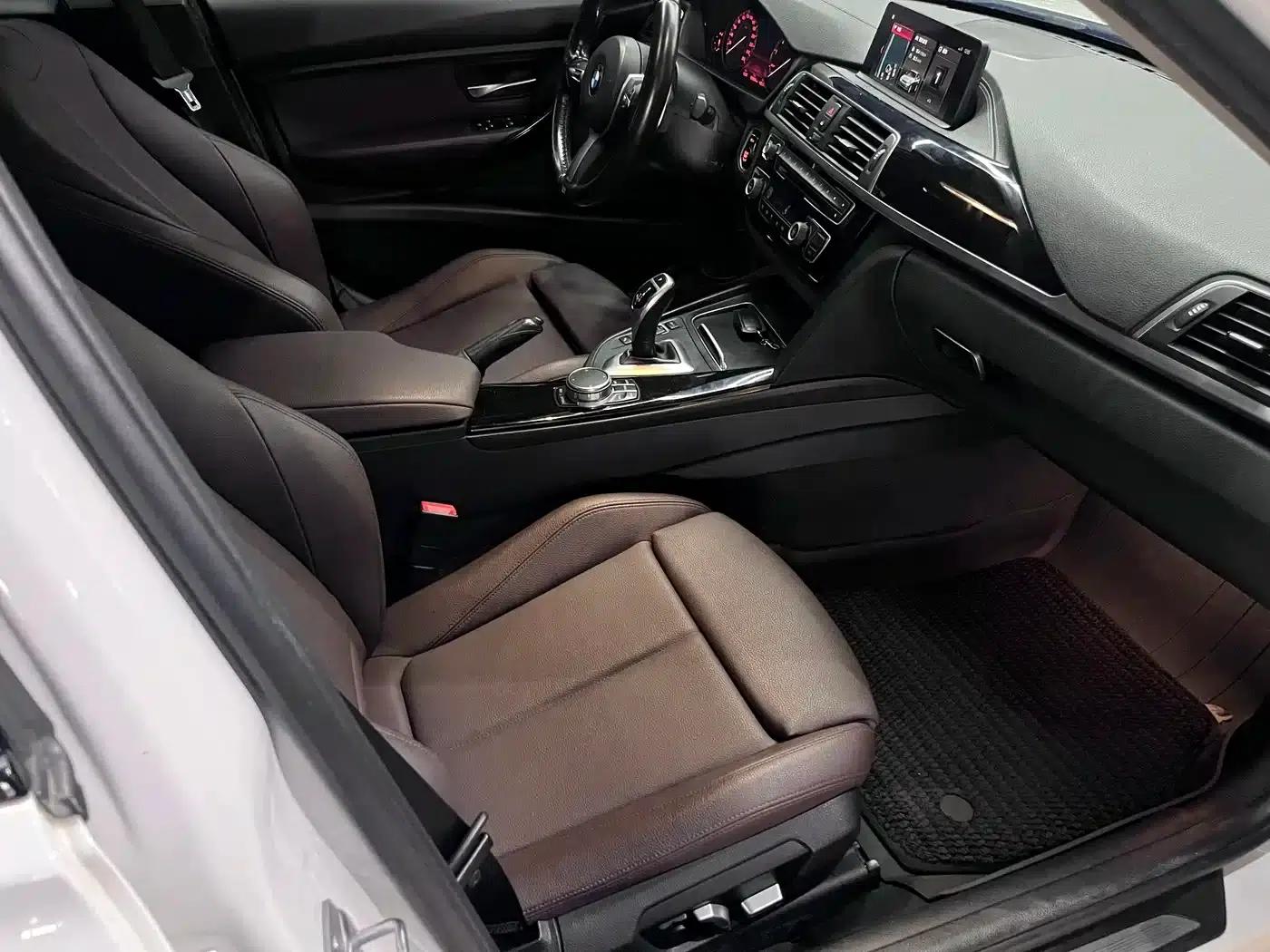 2018 BMW 3 Series 320Li Leading M Sport Package — миниатюра 10