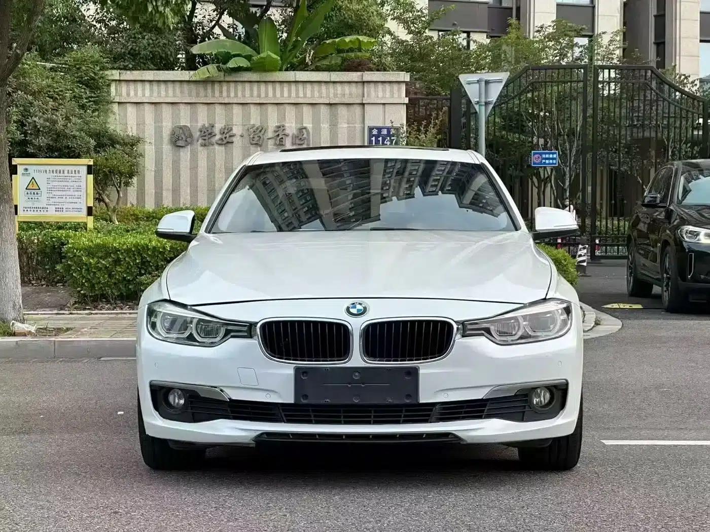 2017 BMW 3 Series 320Li Fashion Edition — миниатюра 2