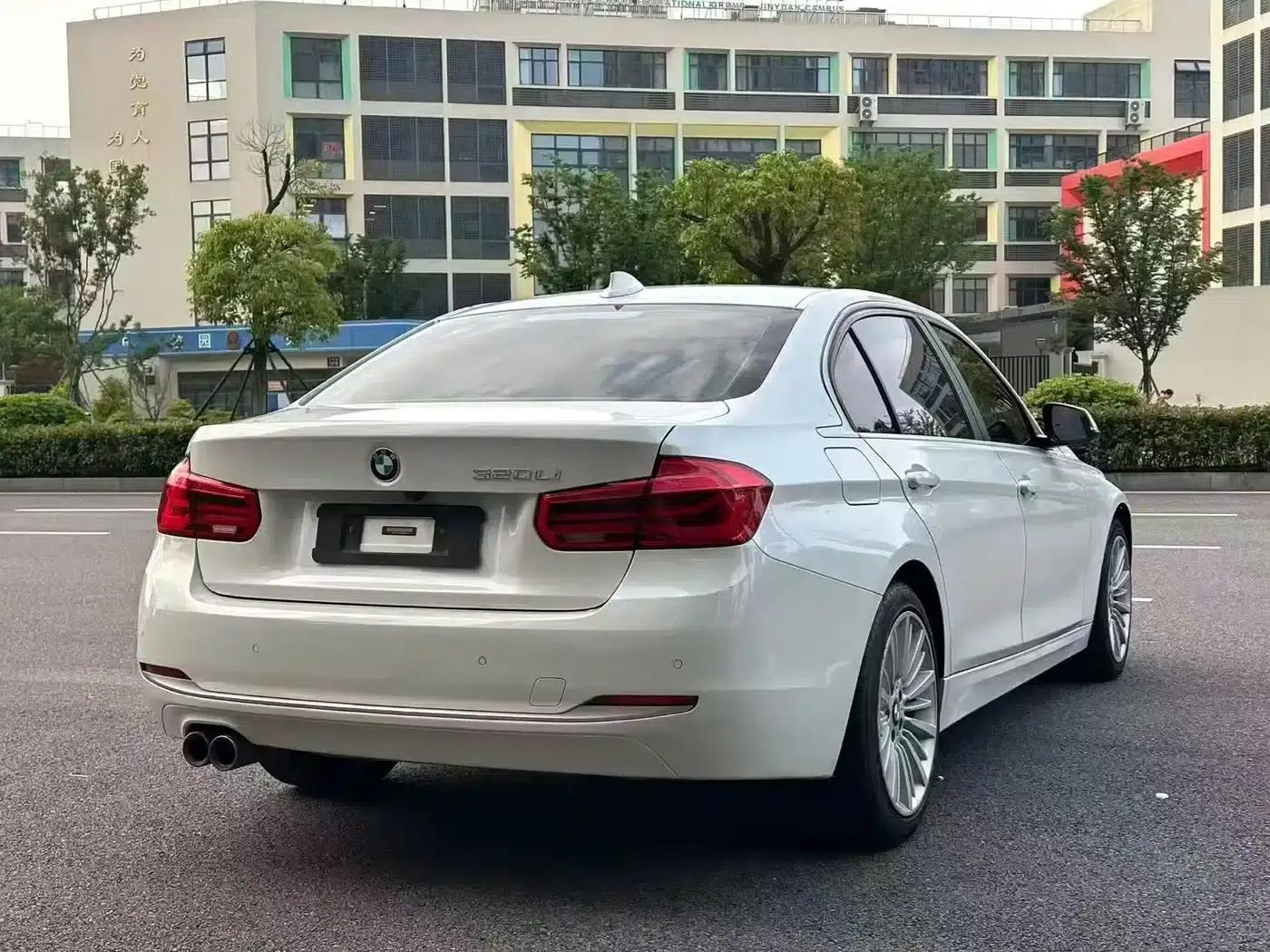 2017 BMW 3 Series 320Li Fashion Edition — миниатюра 7