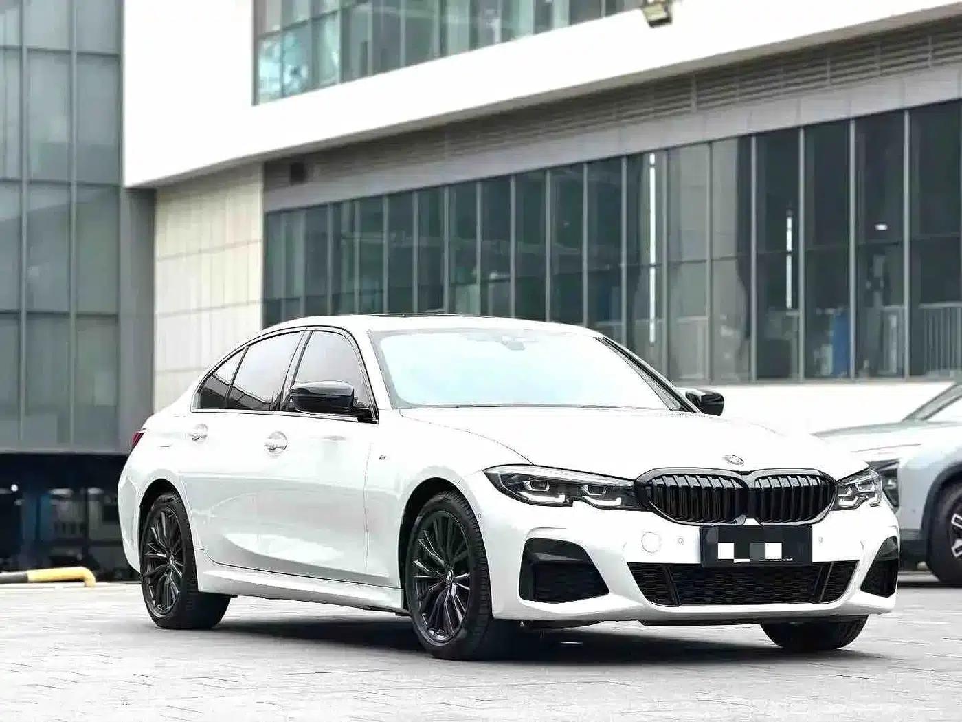 2022 BMW 3 Series 330i M Sport Shadow Edition — миниатюра 2