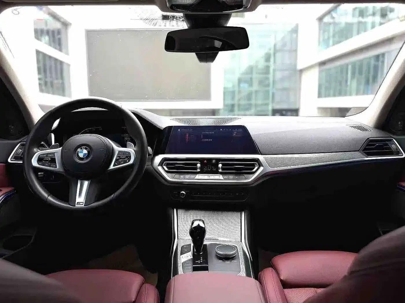 2022 BMW 3 Series 330i M Sport Shadow Edition — миниатюра 5
