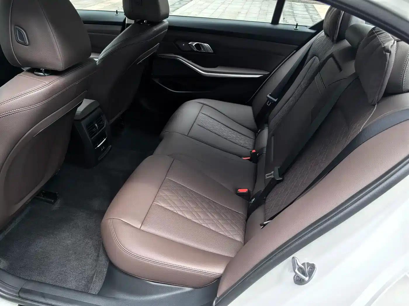 2026 BMW 3 Series 330Li M Sport Shadow Edition — миниатюра 15