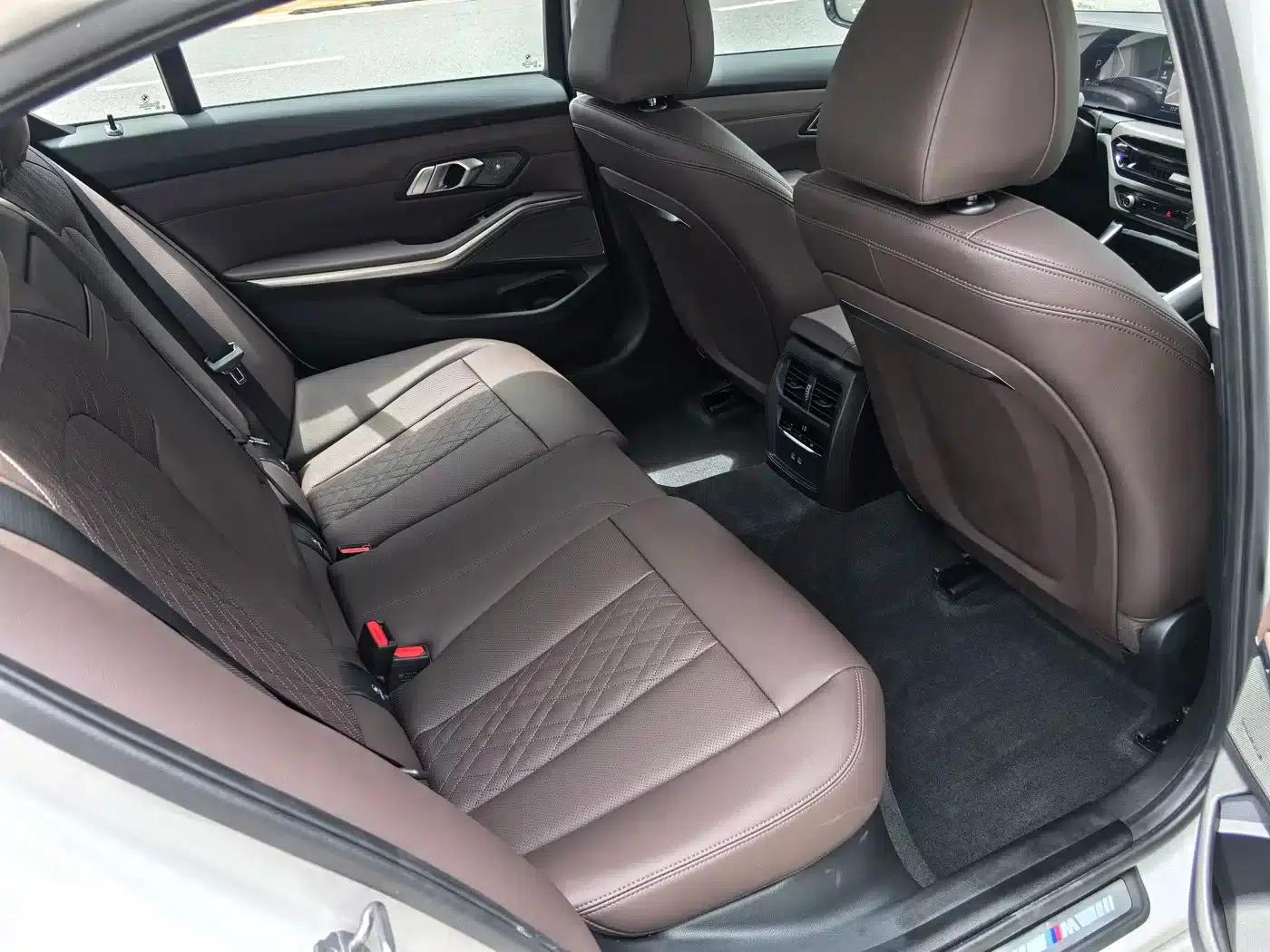 2026 BMW 3 Series 330Li M Sport Shadow Edition — миниатюра 23