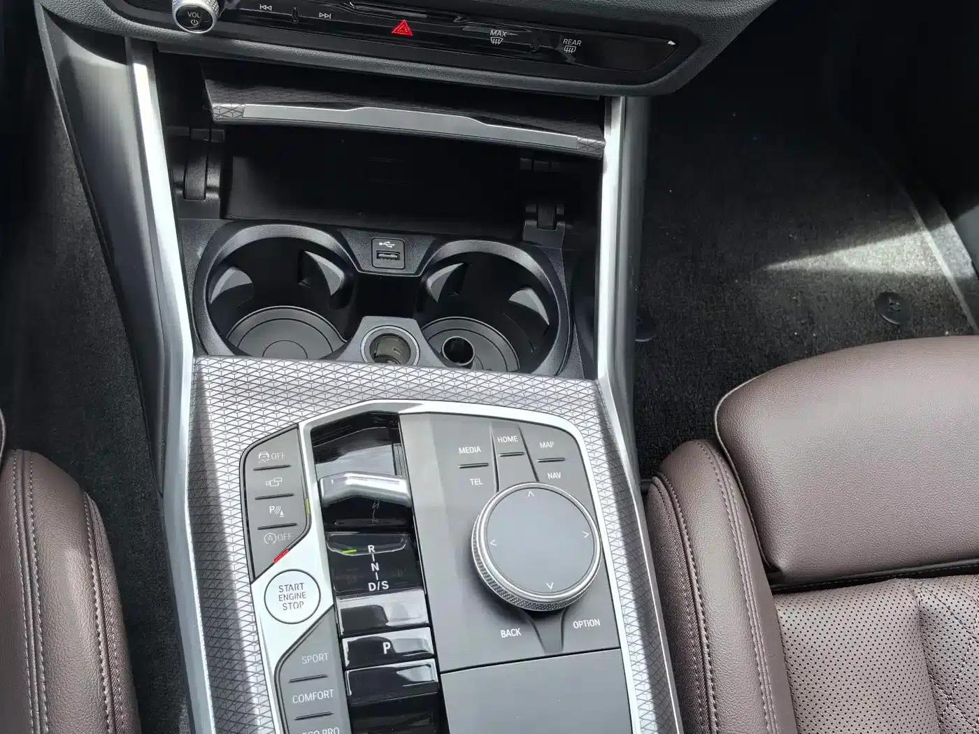 2026 BMW 3 Series 330Li M Sport Shadow Edition — миниатюра 32