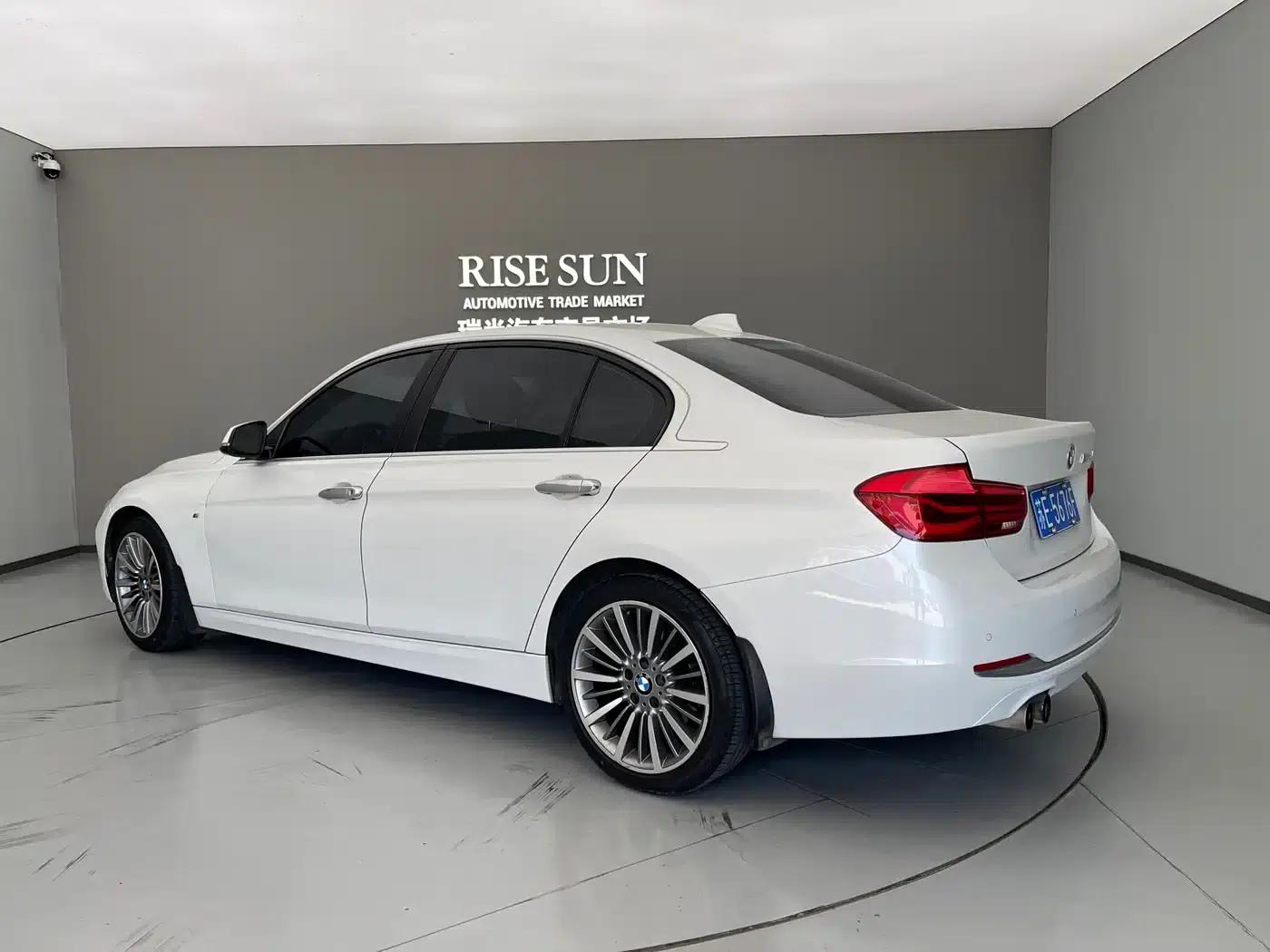 BMW 3 Series 2019 320Li Fashion Edition — миниатюра 6