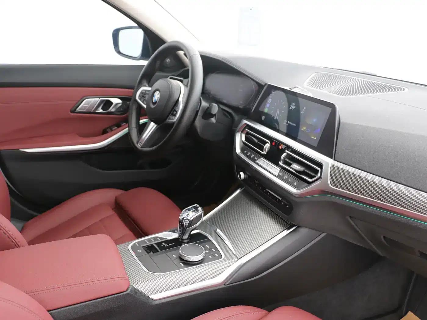 2021 BMW 3 Series 325i M Sport Shadow Edition — миниатюра 10