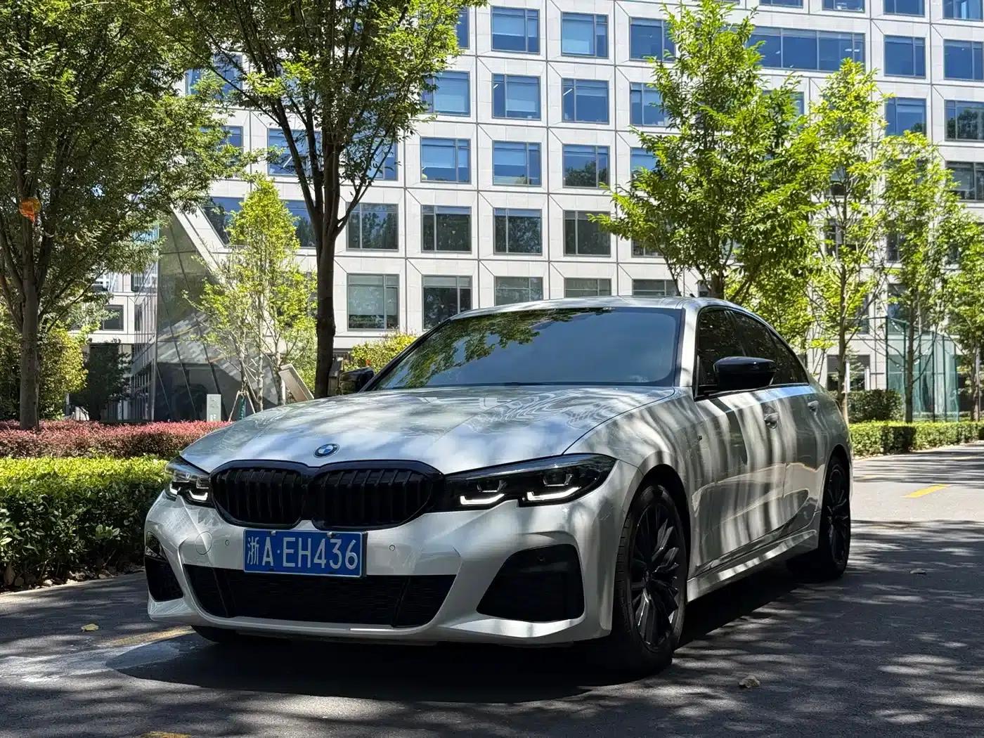 2022 BMW 3 Series Facelift 325i M Sport Shadow Edition — миниатюра 1