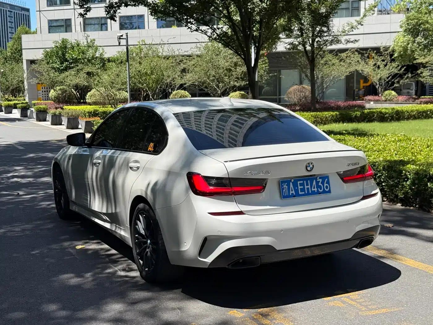 2022 BMW 3 Series Facelift 325i M Sport Shadow Edition — миниатюра 3