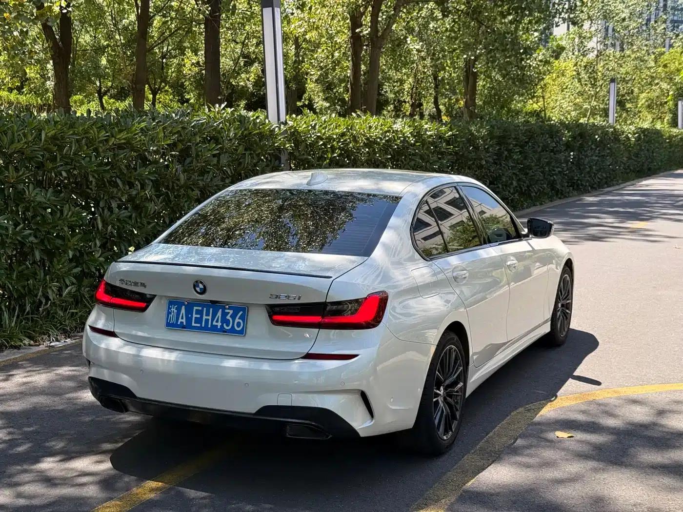 2022 BMW 3 Series Facelift 325i M Sport Shadow Edition — миниатюра 5