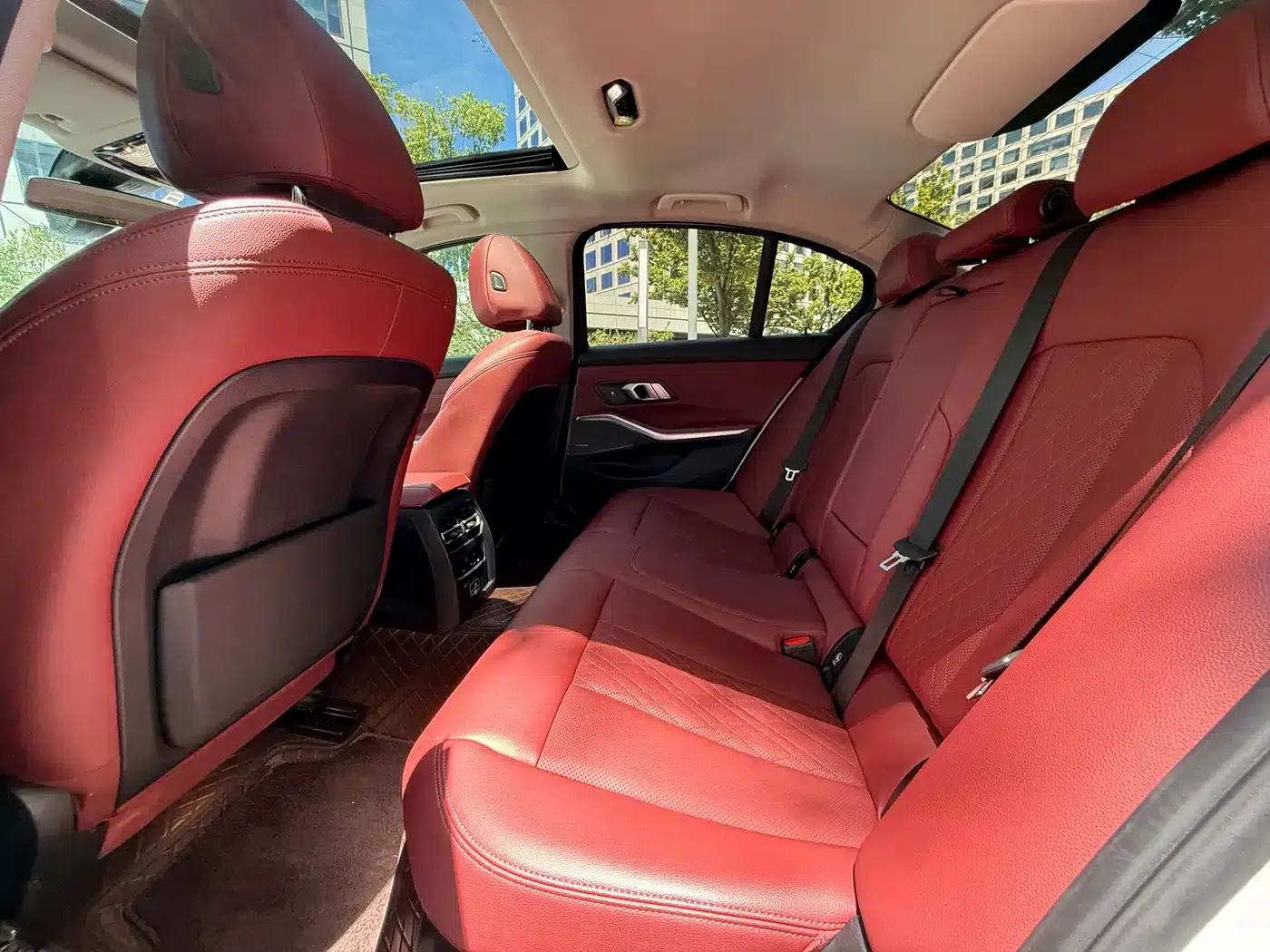 2022 BMW 3 Series Facelift 325i M Sport Shadow Edition — миниатюра 8