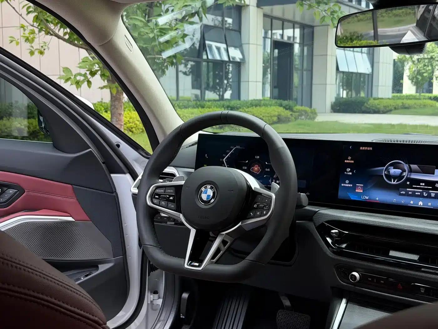2025 BMW 3 Series 325Li M Sport Package — миниатюра 16