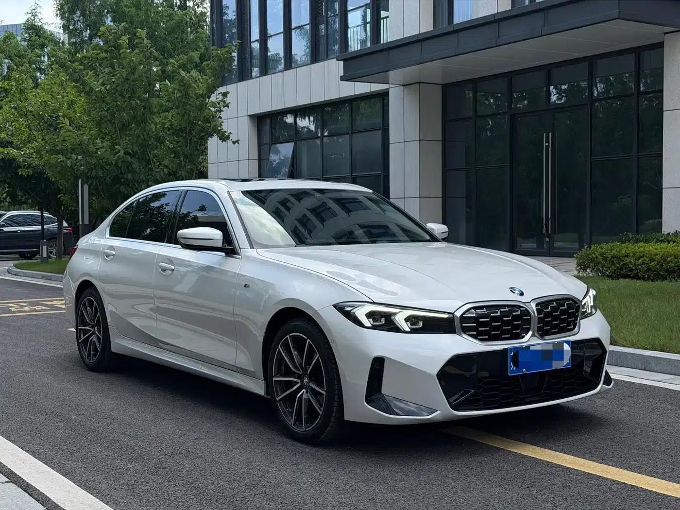 2025 BMW 3 Series 325Li M Sport Package — миниатюра 3