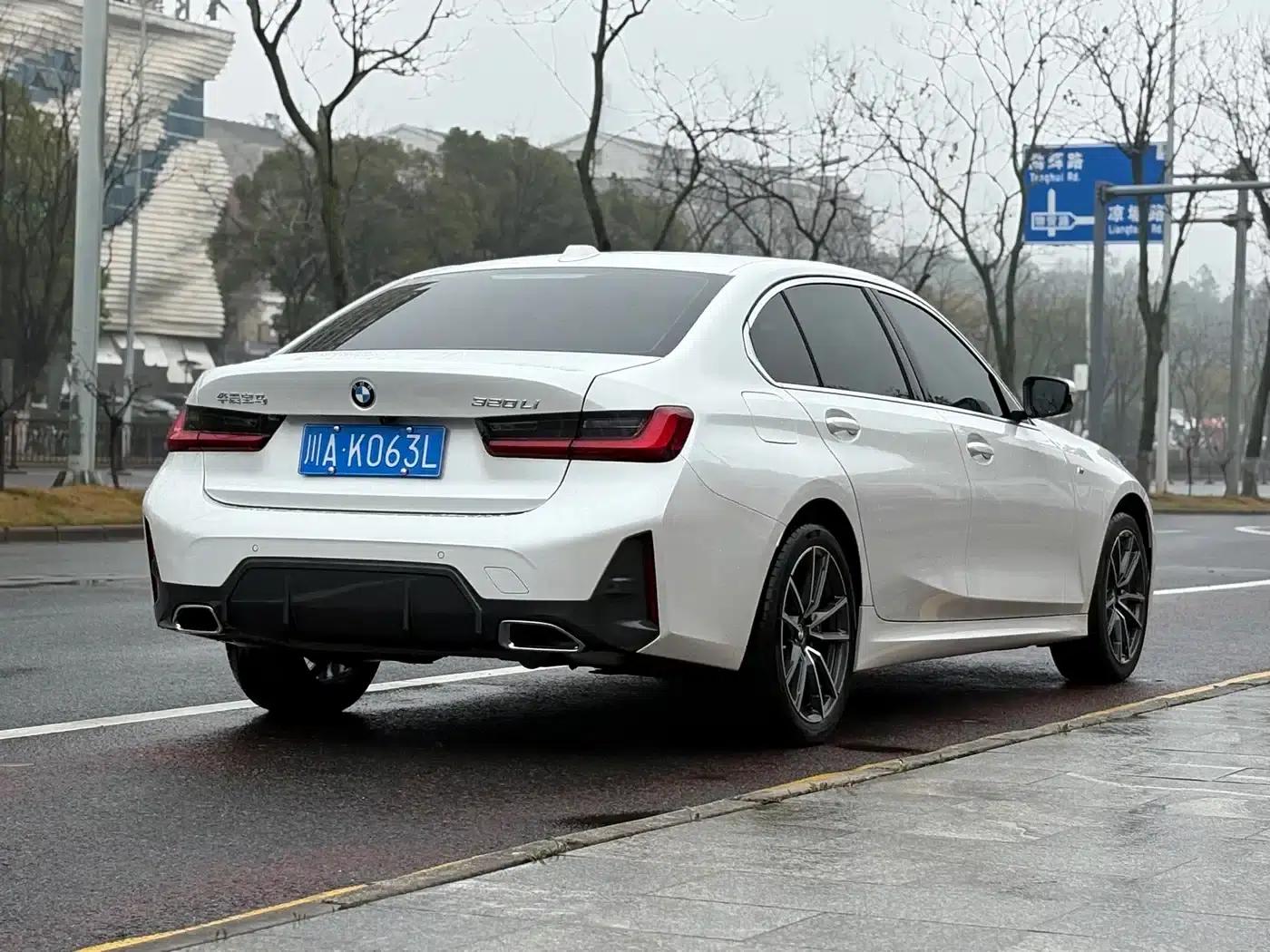 2023 BMW 3 Series 320Li M Sport Package — миниатюра 4