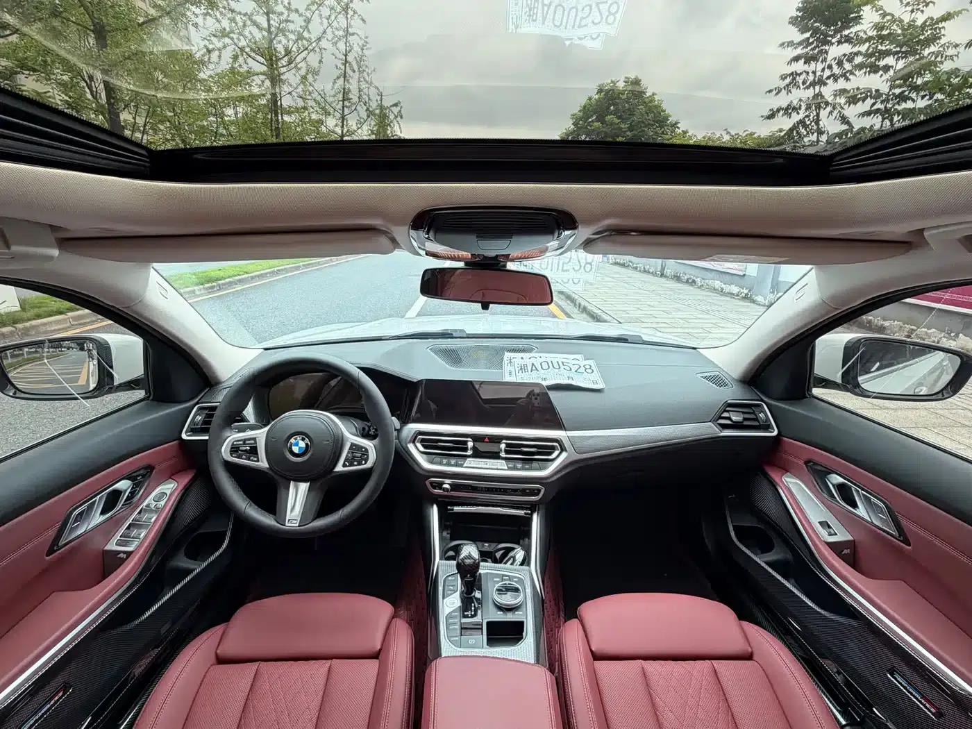 2022 BMW 3 Series 320Li M Sport Package — миниатюра 13