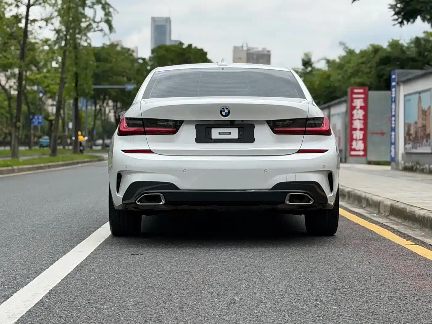 2022 BMW 3 Series 320Li M Sport Package — миниатюра 5