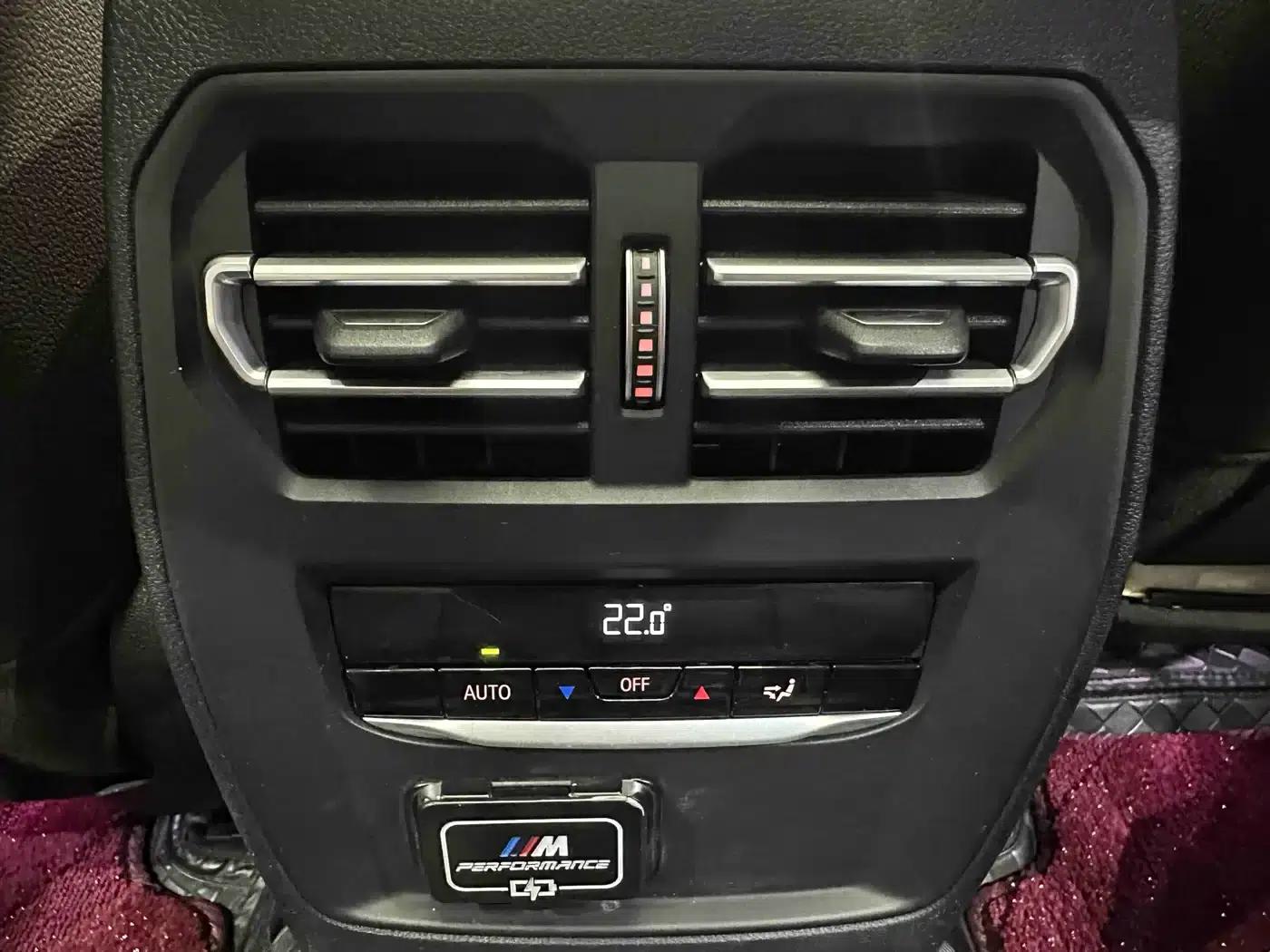2022 BMW 3 Series 320Li M Sport Package — миниатюра 16