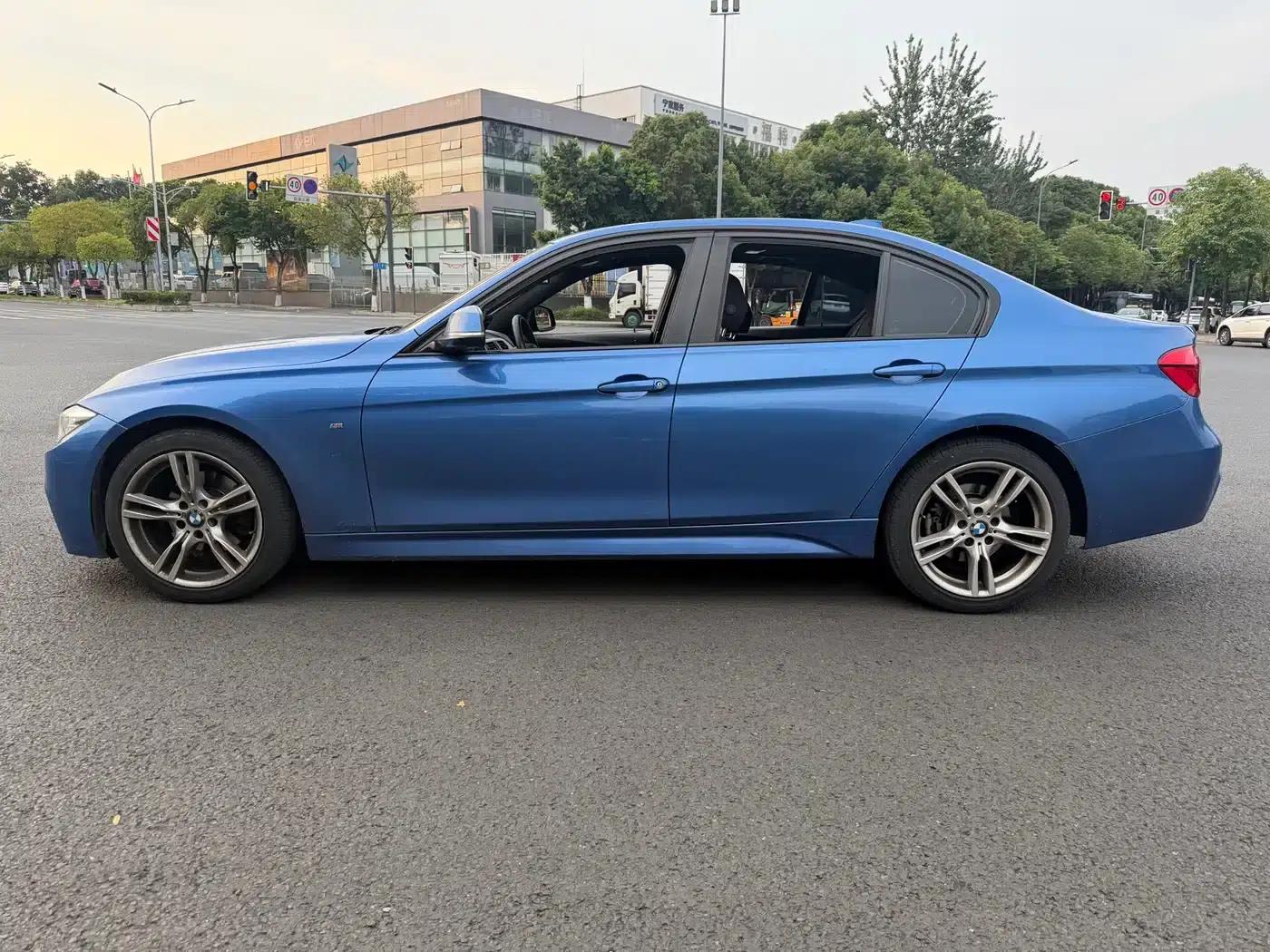 2017 BMW 3 Series 320i M Sport — миниатюра 4
