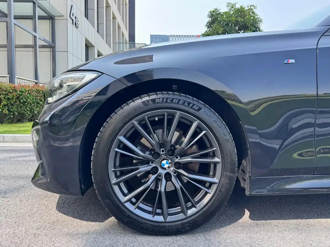 2020 BMW 3 Series 325Li M Sport Shadow Edition — миниатюра 11