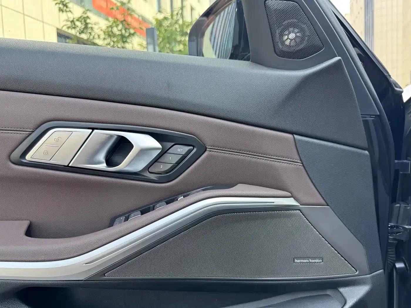 2020 BMW 3 Series 325Li M Sport Shadow Edition — миниатюра 13
