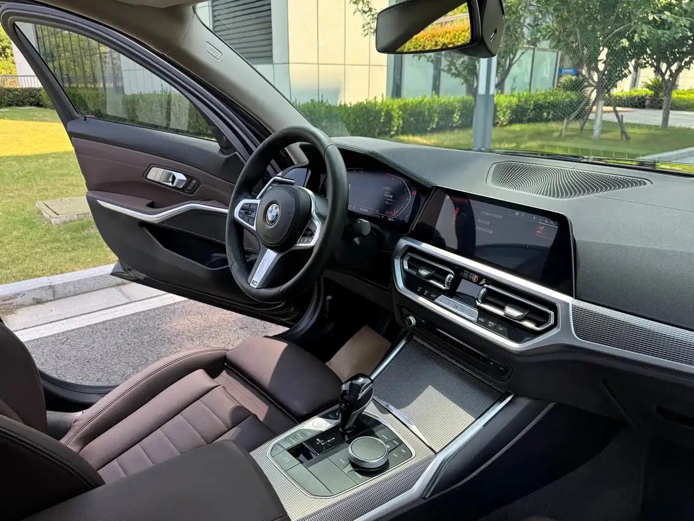 2020 BMW 3 Series 325Li M Sport Shadow Edition — миниатюра 15