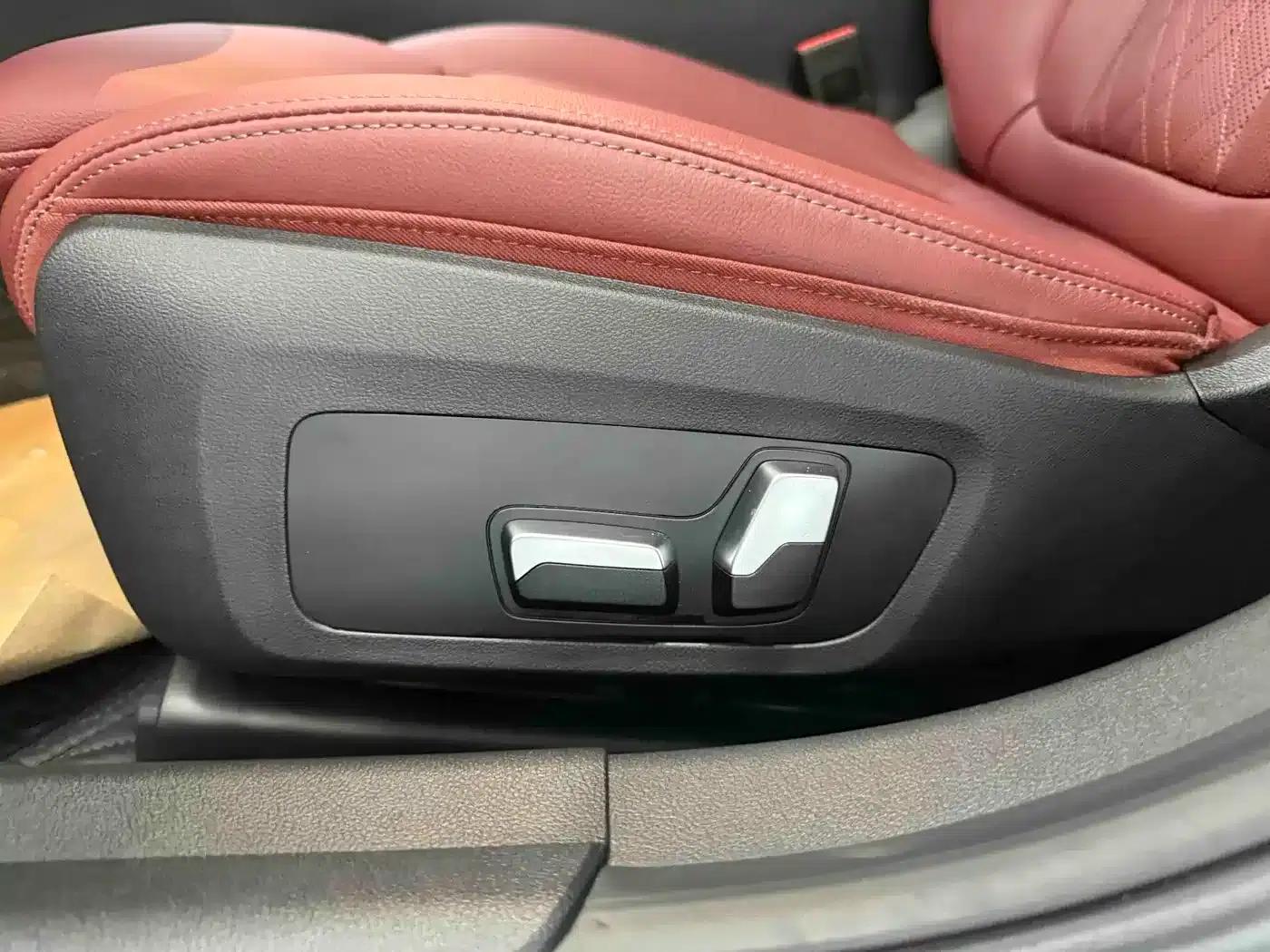 2022 BMW 3 Series 320Li M Sport Package — миниатюра 16